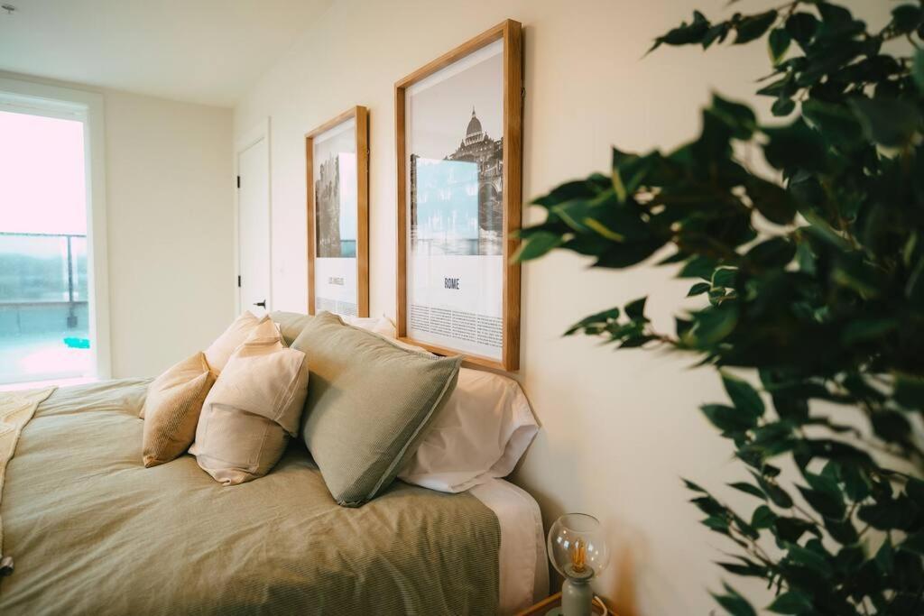 Chic Cozy Retreat - 2Br - Stunning North End Views Apartment Халифакс Екстериор снимка